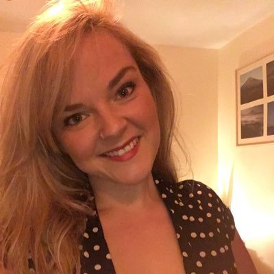 I'm a smiley-friendly Speech & Language Therapist, loving life, working in a specialist college and doing all things food, wine and gin!