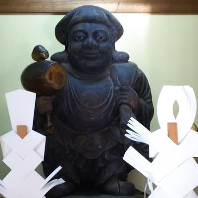 行政書士試験受験生3回目リベンジします❗️今年はLEC渋谷駅前本校で横溝先生の合格講座を中心に受講します‼️基礎を徹底して必ず択一で180点越えします‼️