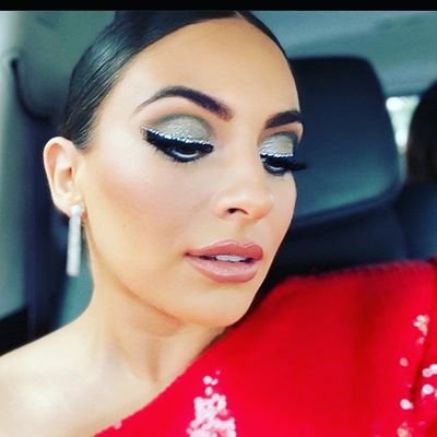 losbreco's profile picture. ❥|| Você é dona e proprietária do meu sorriso de todos os dias. ✊🏻🥨
─ I love you @anabreco ✰ 】