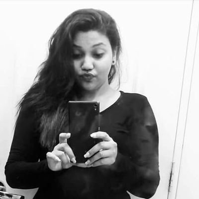 ad gal / writer / sketch artist / singer / painter / dreamer