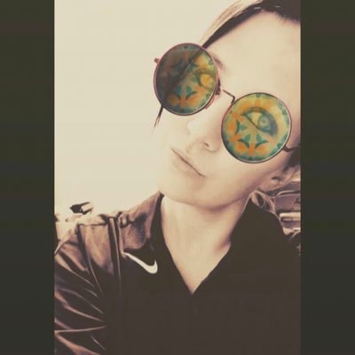 eezylace's profile picture. Fluent in “those gestures you do to greet a brother in the ‘hood.”          #accountnumber16