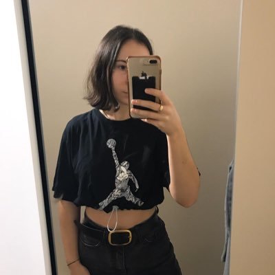 HemmedC's profile picture. ♻️ Upcycled and reworked vintage T-shirt’s. 
🌱Sustainable and one of a kind. 
https://t.co/SQdkPDMy7i