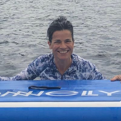Since 1994 🏃🏻♀️https://t.co/05Obmar9cV Physical Activity 🏄♀️ Healthy Nutrition and Weightloss Coach 🍋 My mission: make all women feel at their best (Mind & Body)