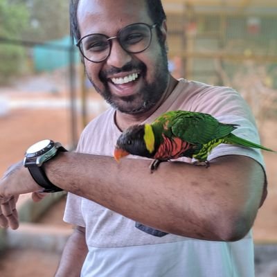 Frontend Developer. Loves React | React Native | Laravel.