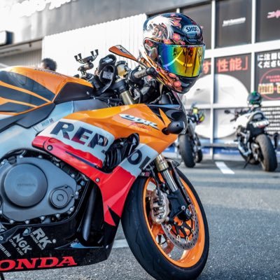 renault megane3 RS trophy＆CBR1000RR SC57のオーナーです。他にも海外旅行なども大好きです！