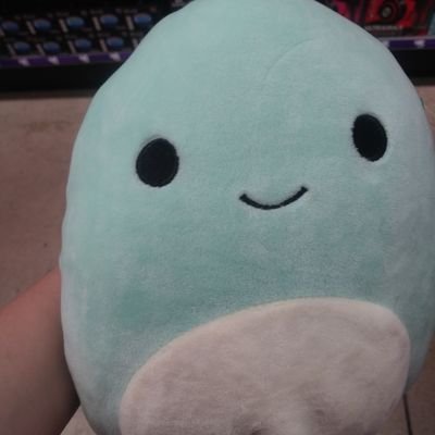 Yeeeeee93878695's profile picture. OH MY GOD THEY MADE FISHTICK BALD!!!!