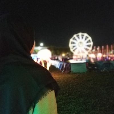 RosnaMiarawati's profile picture. hidup itu untuk di jalani bukan disesali