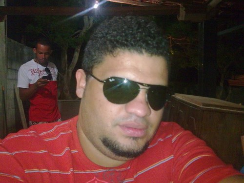 esse cara com os oculos