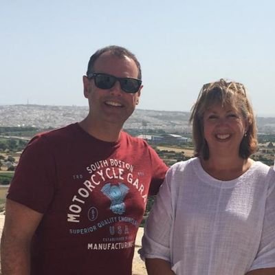 Macmillan cancer info & support manager. wife &mother.Loves choral  singing.supports west ham. Proud Channel Islands heritage and place of birth Gibraltar