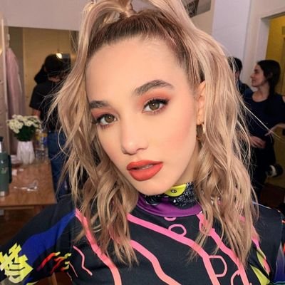 #fanaccount @angelatorresok
Simona Sánchez en Simona 🦋❤