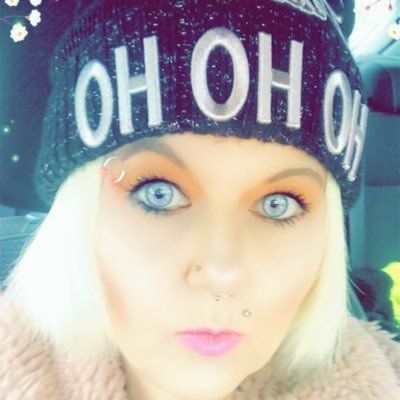 Prosecco 🍾👑 Queen 👸🏼xx pug 🐶 called Hector 🐶🐾💙 pug 💗 called Beau 🐶💗🐾 xx Mother to a son 👼💙 in heaven 💔😭 xx