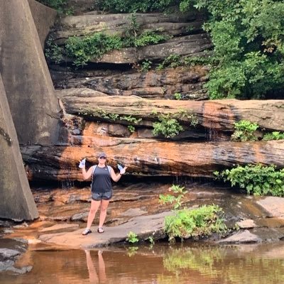 🏕hiking and rock concerts are kinda my thing🌿🤘🏼UAH CoE💙🤍