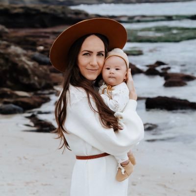 saved by His grace🙌🏼 wife, mom to Selah👼 & Enzo ⋒ bunnies (IG @loptales)