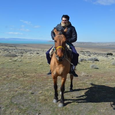 abogacía
ayudante en Derecho público y filosofía
gastronomíco
productor y conductor de radio
@politicamente_incorrecto_ y La Brújula Social