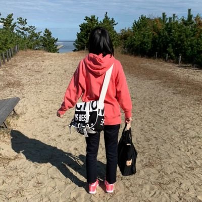 sefysyndrome's profile picture. ここではないどこか
誰も私を知らない世界