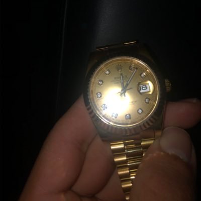 V180rhp6wophI's profile picture. 