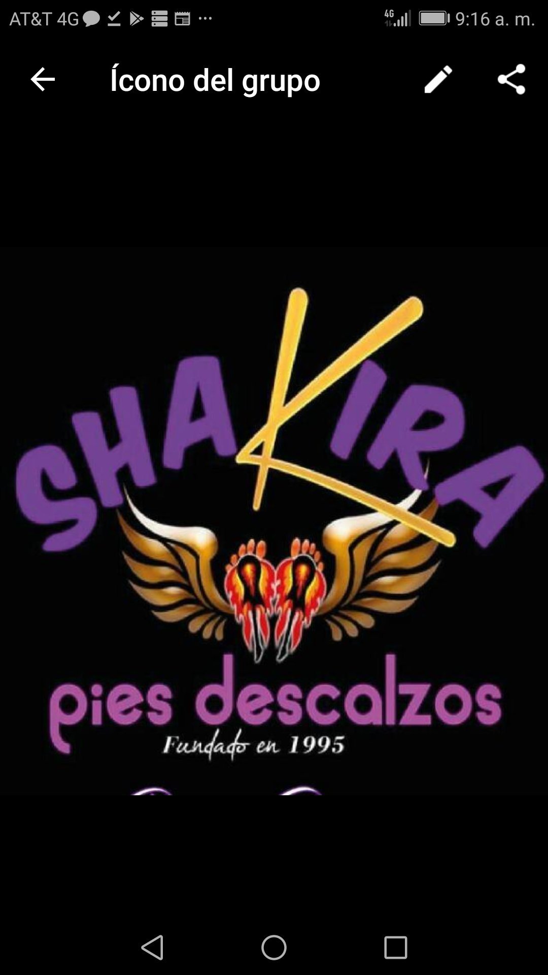 Shakira #PiesDescalzos👣. El primer club de Shakira fundado en 1995. Más de 23 años al lado de nuestra estrella 
@Shakira