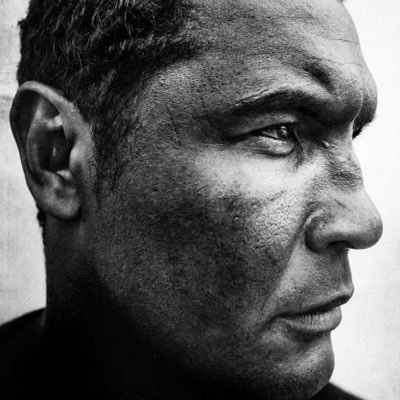 Thierry Dusautoir Profile