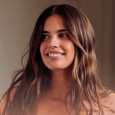 Sua maior e melhor fonte de notícias sobre a modelo e atriz Sara Sampaio no Brasil. — We're not Sara!