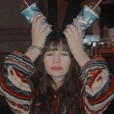 thatbrxkenwings's profile picture. 16. ╰❏; 𝐿𝐼𝑇𝐸𝑅𝐴𝑇𝑈𝑅𝐸. ﹙𝙛𝙧𝙞𝙚𝙣𝙙𝙡𝙮 + ɪᴍᴘᴜʟsɪᴠᴇ.﹚ ❛━ɴᴏᴛʜɪɴɢ ʜᴀᴜɴᴛs ᴜs ʟɪᴋᴇ ᴛʜᴇ ᴛʜɪɴɢs ᴡᴇ ᴅᴏɴ·ᴛ sᴀʏ.❜