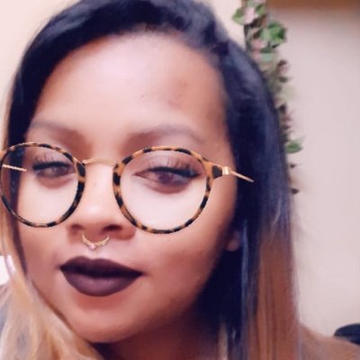 rainbowbeauty31's profile picture. embrace the rainbow 🌈