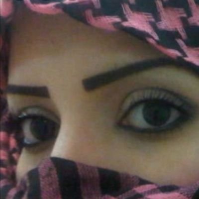 ناضجه مفعمه بالحياه احب الحوار ومتذوقه لشعر
ماجستير ادراه