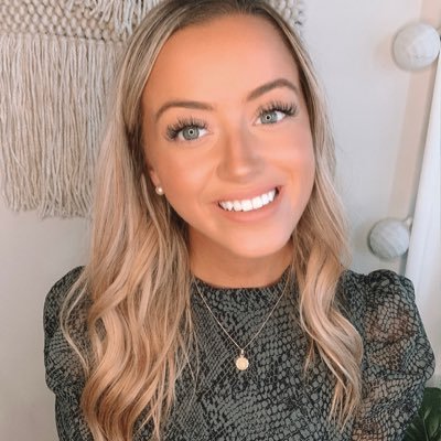 Beauty & fashion blogger ✨ | follow my Instagram: @areynoldsbeauty