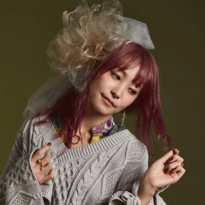 2021.11月に九死に一生。死にかけてより一層LiSAちゃんの歌声に歌に日々支えられてます✨大阪がホームになってる東京人.遠征を経て友達仲間沢山出来ました👯♂️無言フォロー失礼、LiSAっ子どしどし仲良くなって下さい(^。^)フォロバ記念2020.5.16🥰 #チームおっさん #6ZOcity幹事長襲名