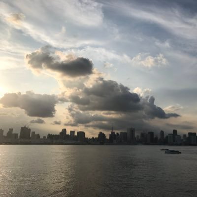 mikitsuki83's profile picture. フリーのサーバーサイドプログラマ(フロントも可)。