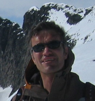 Forsker og rådgiver, økonom og ingeniør. På vestlandet får jeg fjell og turer på ski, og vareproduserende industri. http://t.co/ONcxAxhE61