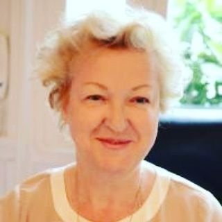 👩⚕#MédecinEsthétique et #AntiAge depuis plus de 30 ans, exerce au centre esthétique médical niel (81 avenue Niel à Paris XVII)