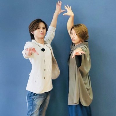 ななみ Kinki Kids の壁紙配布致します Dmにて 壁紙 欲しい番号 と送って下さい 複数選択可能です 特に条件などございません Ff外可 Kinkikids 堂本剛 堂本光一