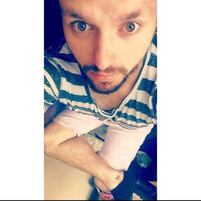 EyUpItsDan3266's profile picture. 