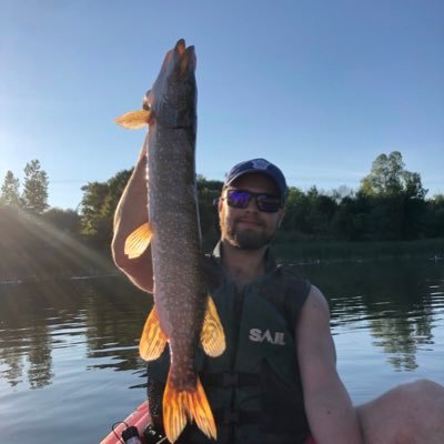 MylesLandman19's profile picture. Retired Leafs Fan