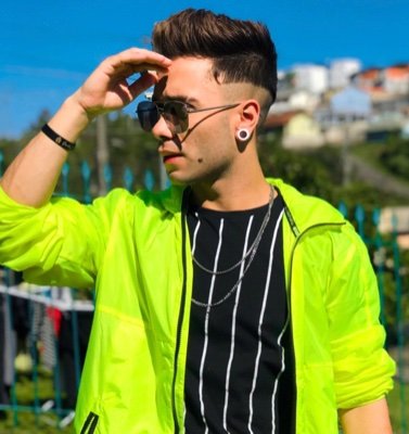 arilsondinho_'s profile picture. Aproveite o máximo de si, pois é tudo o que existe em você 🐉🍀