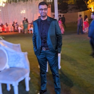 karthikiyer7777's profile picture. I'm curious. It's my only virtue. Curious is a good thing to be. It seems to pay unexpected dividends.