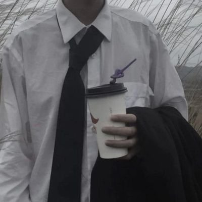 HUZXdMq7VOS2XWo's profile picture. 伯母您好,我是您儿子的男朋友