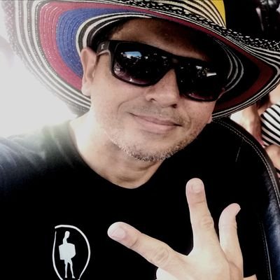 caluis2778's profile picture. Contratista / Bodyboarder / Dios y Familia Primero