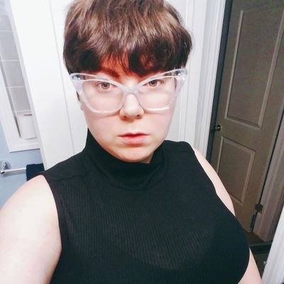 panlynpan's profile picture. Pan. They/Them. 👽💖🐱🎨♻️