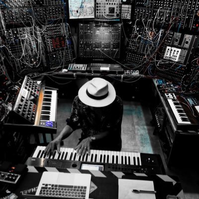 ZeusBHeld's profile picture. musicproducer - soundarchitect -