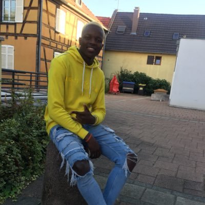 Lmh61437066's profile picture. Très simple et ambitieux