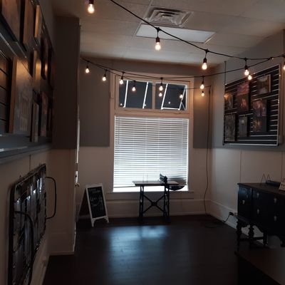 Rivertown Reflections Gallery is a photography art gallery located in Conway, South Carolina.