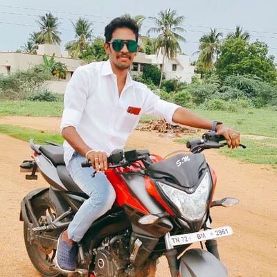 LovelyS31440453's profile picture. 