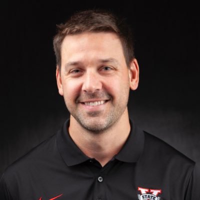 Husband to @Ria_Martin. OC/QB Coach at @WaltonRecruits. Former QB for @buffalobills @TroyTrojansFB. Former OC/QB Coach at @valdostastatefb.