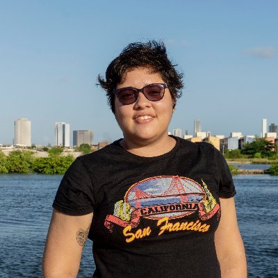Estranha Front-end viciada em podcast e aspirante a Game Designer. 24 Recife - PE Co - Founder at @DoPortoAoVale_ Podcast @GeekNightRecife Organizer