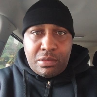 LeroyDonaldson9's profile picture. if it don't make dollars it dont make sense!!