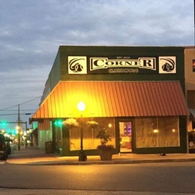 The Corner Clubhouse -Best Drinks -Great Service -Entertainment Downtown Magnolia, AR