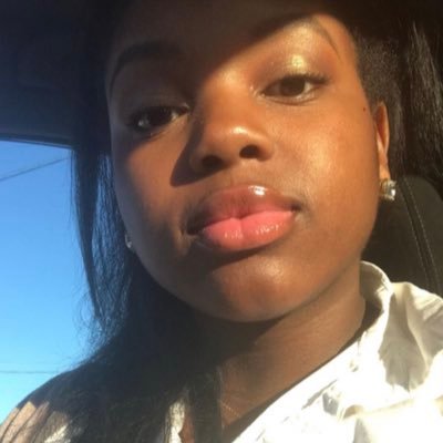 laBelle_fleurr's profile picture. it’s those dirt colored eyes