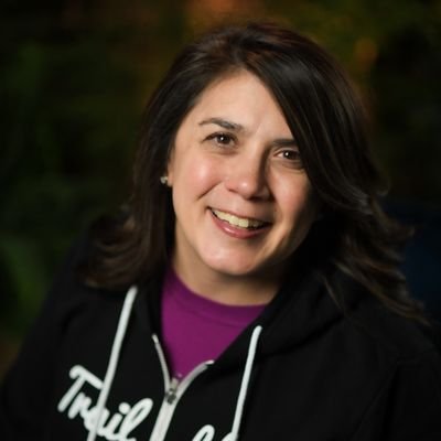 Lizz Hellinga Profile
