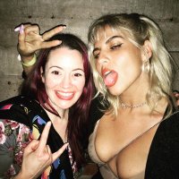 Nicole (@rainbowupoop) 's Twitter Profile